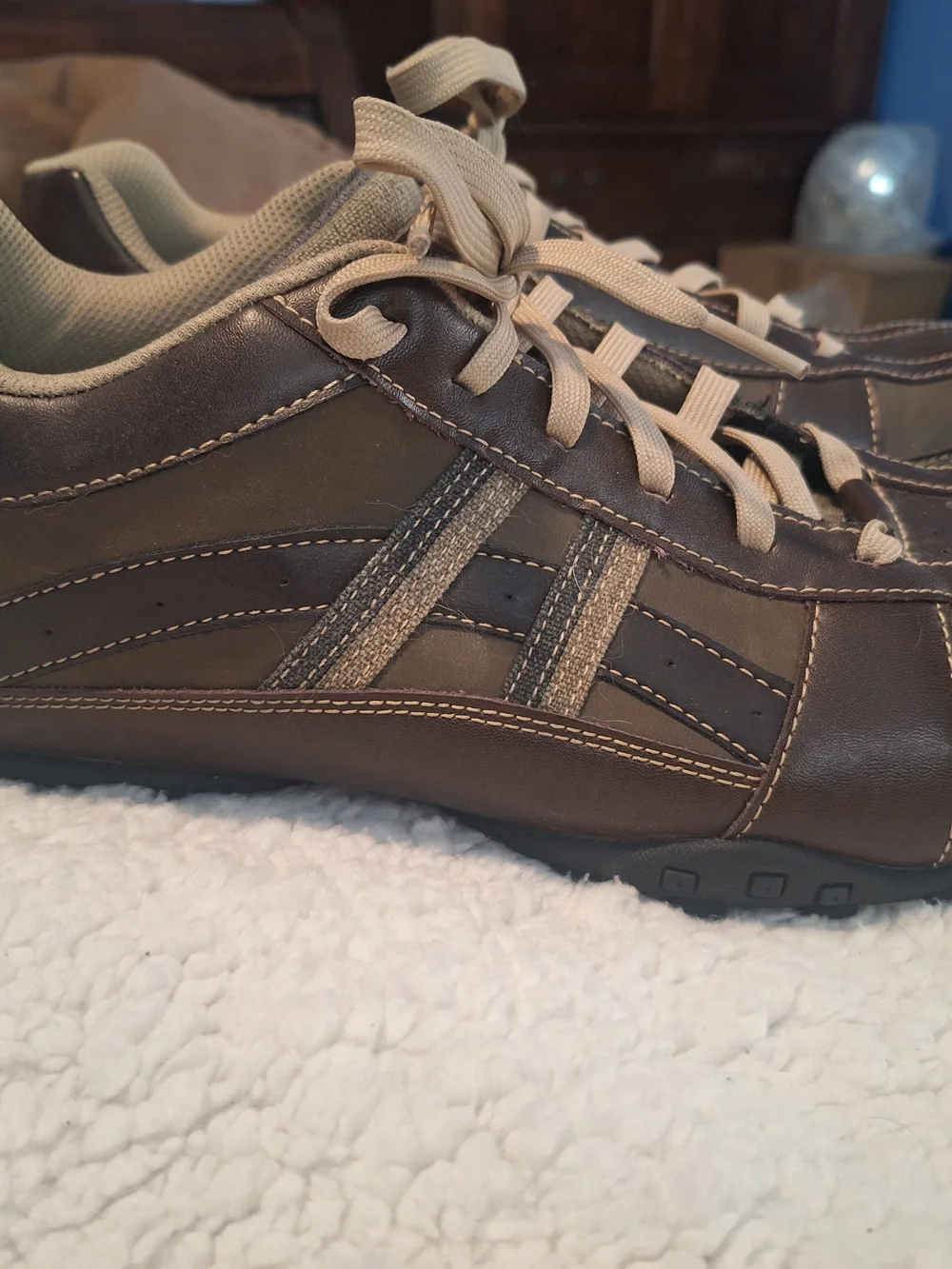Men's Brown Casual Lace-Up Sneakers - Picture 3 of 5